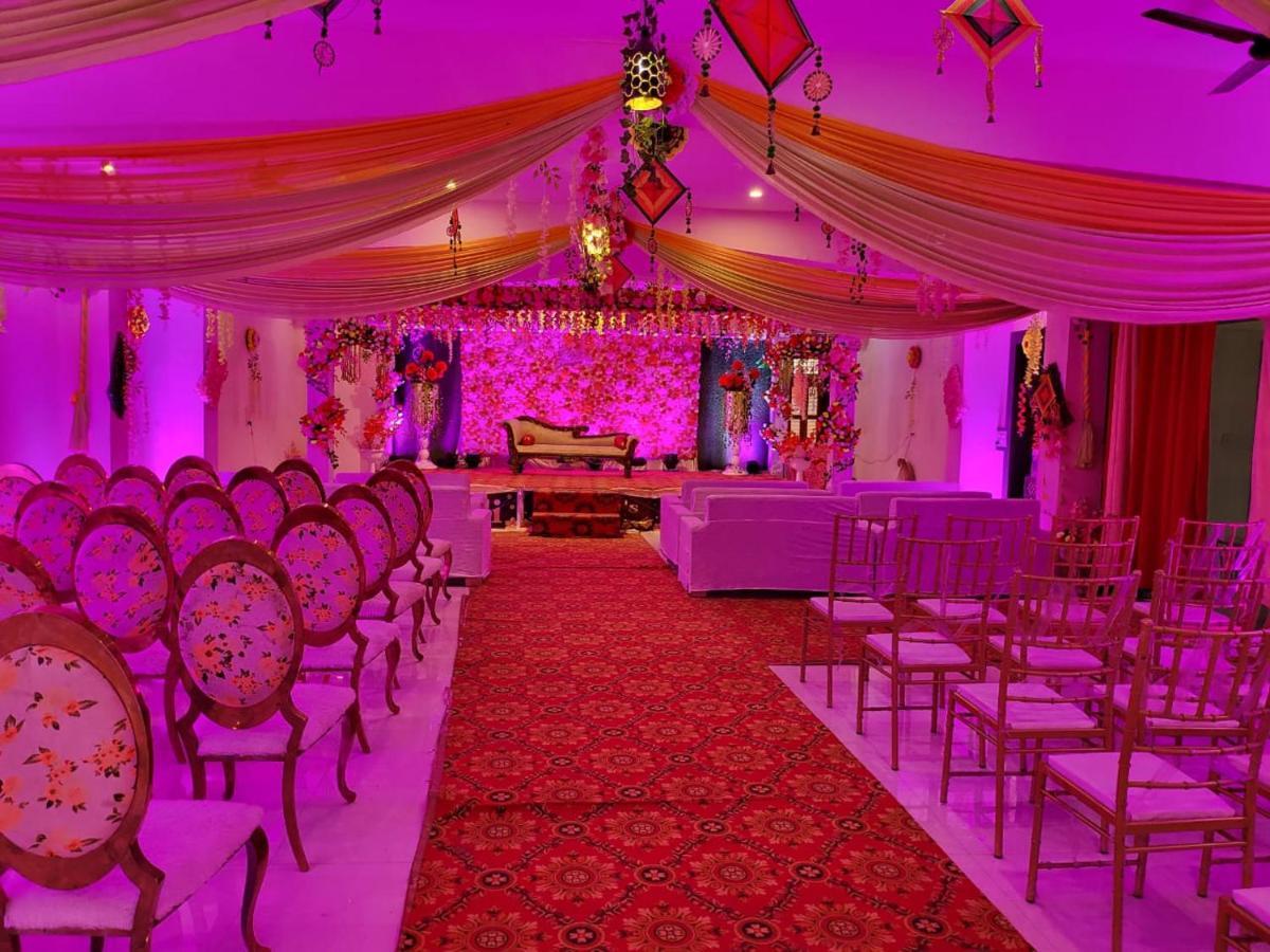 Bundeli Farm Resort & Banquet 奥拉奇哈 外观 照片