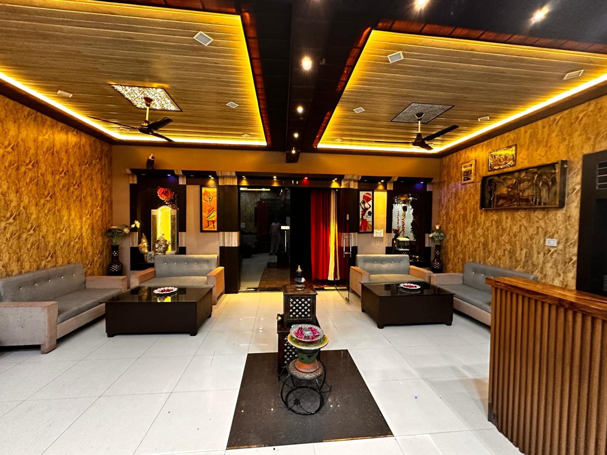 Bundeli Farm Resort & Banquet 奥拉奇哈 外观 照片