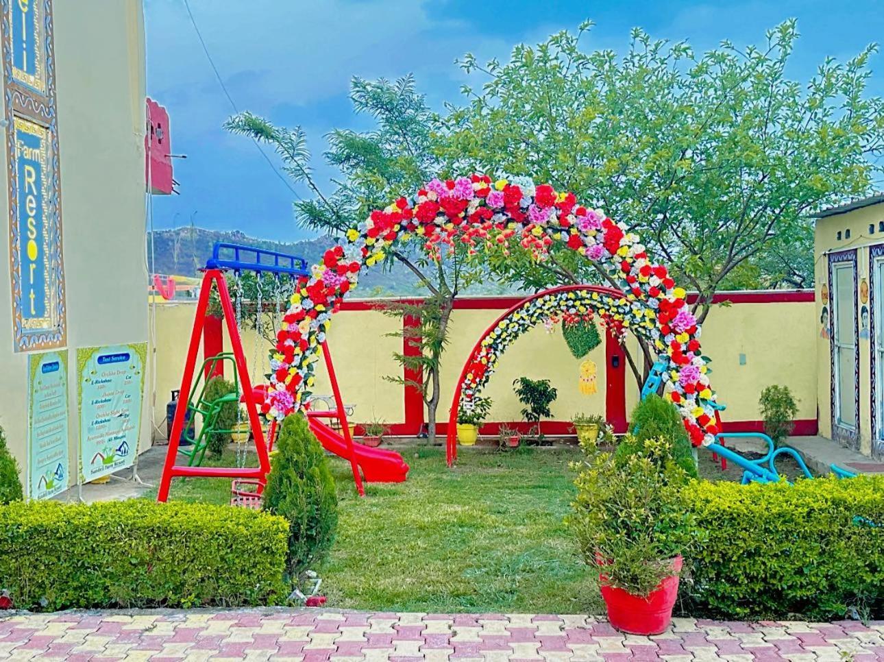 Bundeli Farm Resort & Banquet 奥拉奇哈 外观 照片