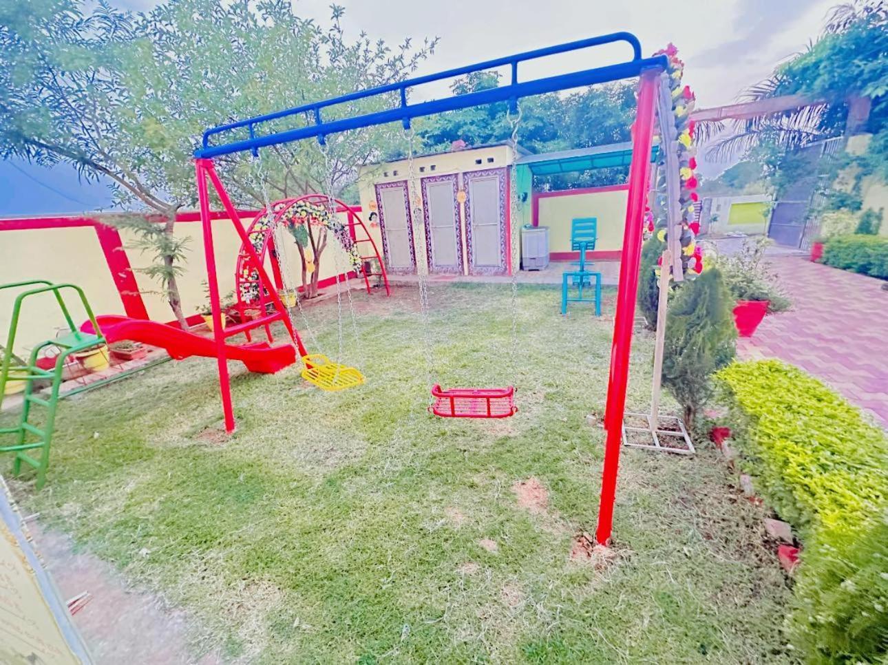 Bundeli Farm Resort & Banquet 奥拉奇哈 外观 照片