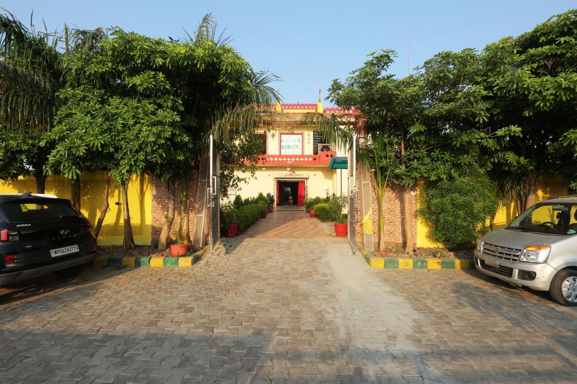Bundeli Farm Resort & Banquet 奥拉奇哈 外观 照片