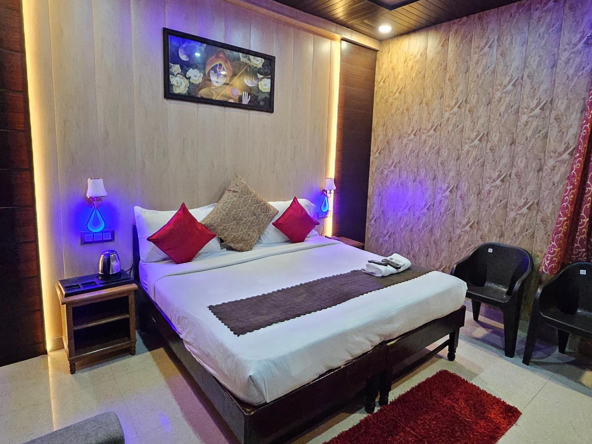 Bundeli Farm Resort & Banquet 奥拉奇哈 客房 照片