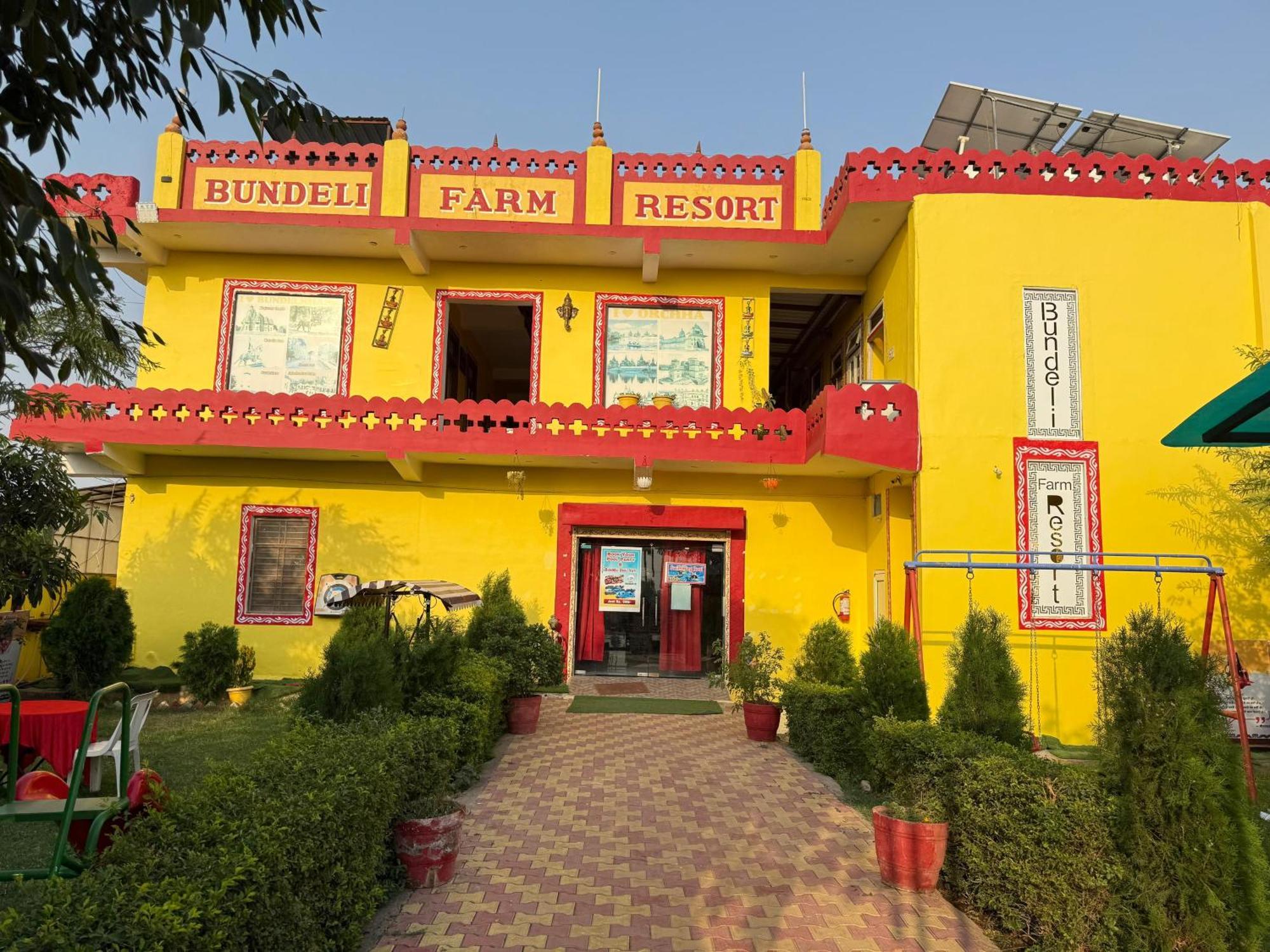 Bundeli Farm Resort & Banquet 奥拉奇哈 外观 照片