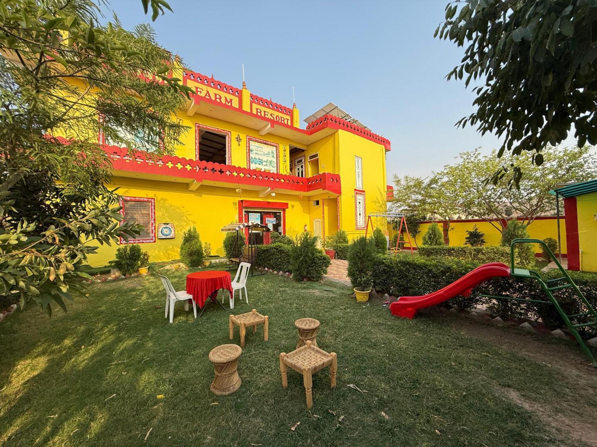 Bundeli Farm Resort & Banquet 奥拉奇哈 外观 照片